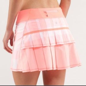 Lululemon pleated skirt